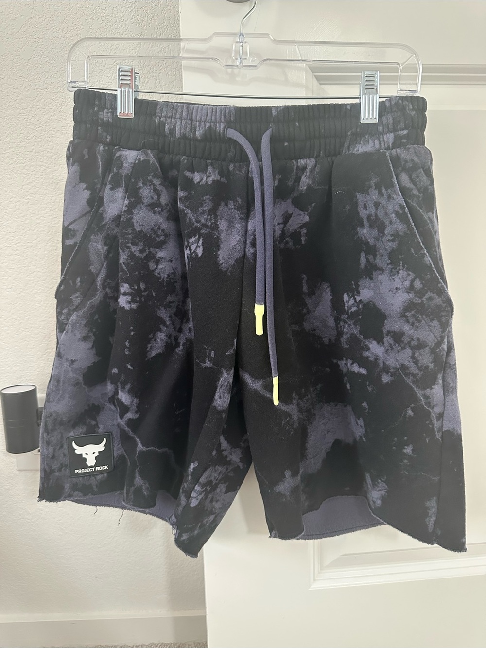 Under Armour Men’s Black & Purple Tie-Dye Athletic Shorts